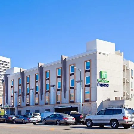 Holiday Inn Express West Los Angeles By Ihg